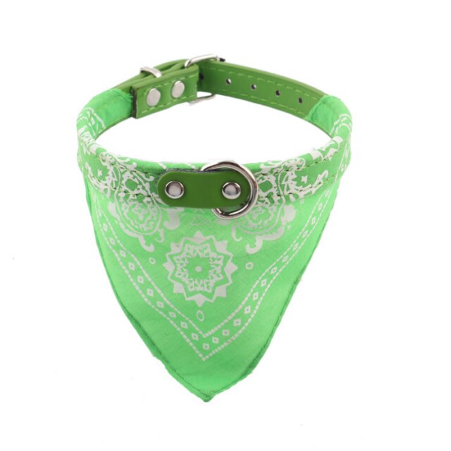 Collier bandana pour chien et chat